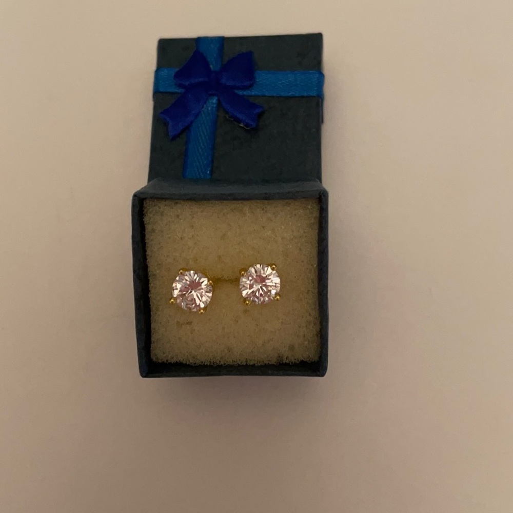 NWOT 10K Yellow Gold Created White Sapphire 4 Carat Round Stud Earrings Plated - Picture 8 of 13
